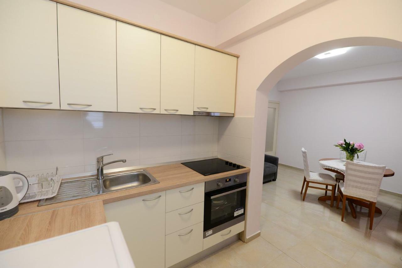 Apartment Rocky I Zara Esterno foto
