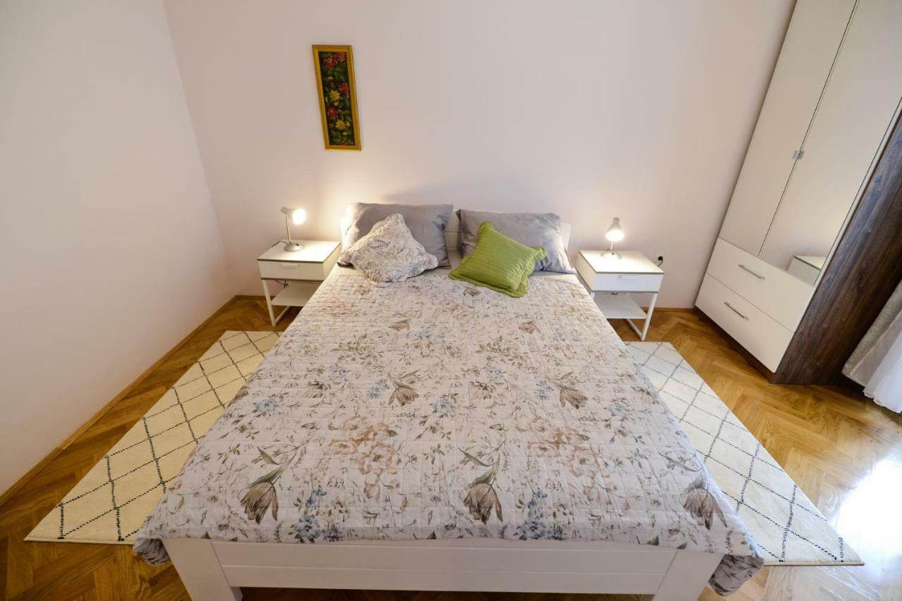 Apartment Rocky I Zara Esterno foto